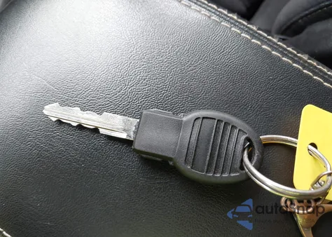 2016 Jeep Cherokee Latitude из США, поврежденный, VIN 1C4PJMCB1GW147841